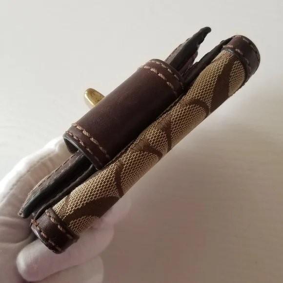 Coach Vintage Kisslock Wallet - Picture 7 of 13